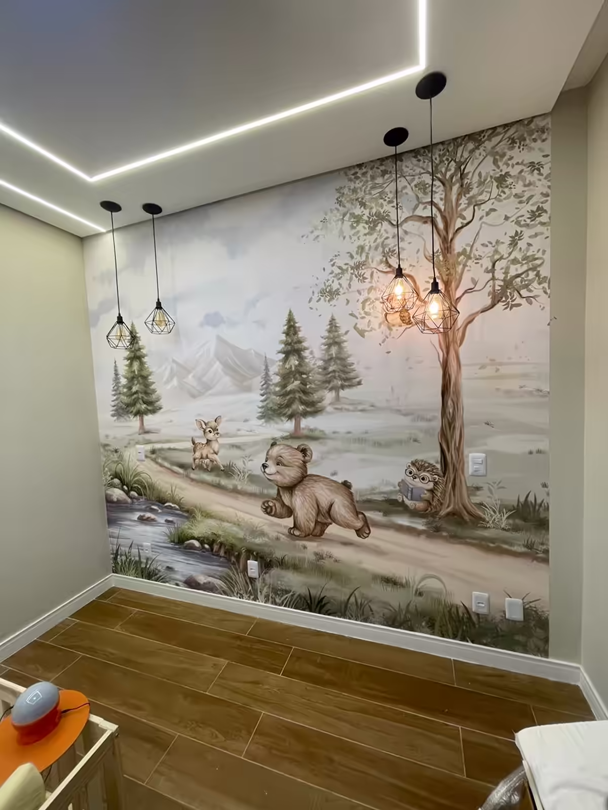 Revestimento de parede cinza com textura têxtil